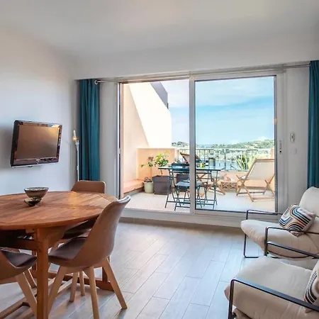 L20 Stunning Sea View, Terrace, Parking, Ac, Wifi Apartment *